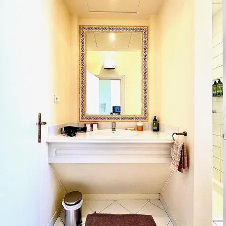 Appartement Au Calme A Deux Pas Du Palais Des Festivals *